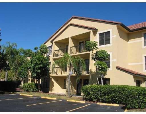 4221 W Mcnab Road Pompano Beach FL 33069