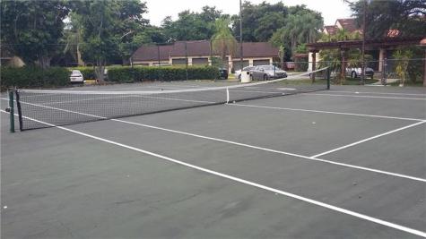 4221 W Mcnab Road Pompano Beach FL 33069