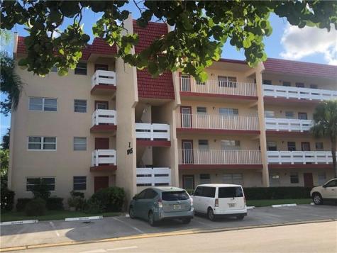 1005 Country Club Drive Margate FL 33063