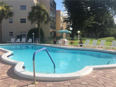1005 Country Club Drive Margate FL 33063