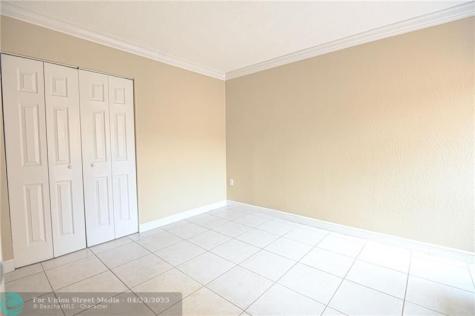 1178 NW 124th Avenue Miami FL 33182