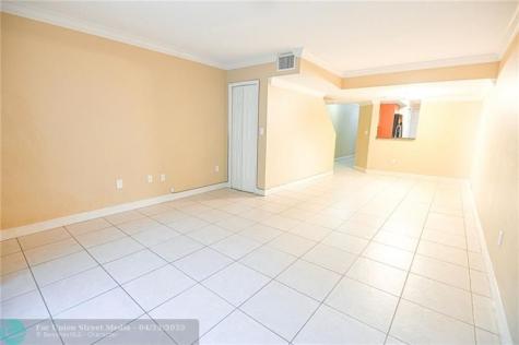 1178 NW 124th Avenue Miami FL 33182