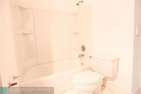 1178 NW 124th Avenue Miami FL 33182