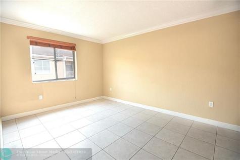 1178 NW 124th Avenue Miami FL 33182