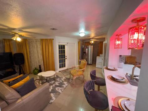 6704 Inwood North Lauderdale FL 33068