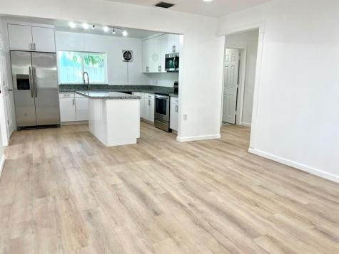 801 NE 36th Street Oakland Park FL 33334