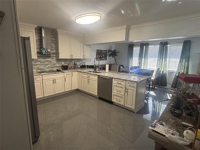 2820 NE 49th Street Fort Lauderdale FL 33308
