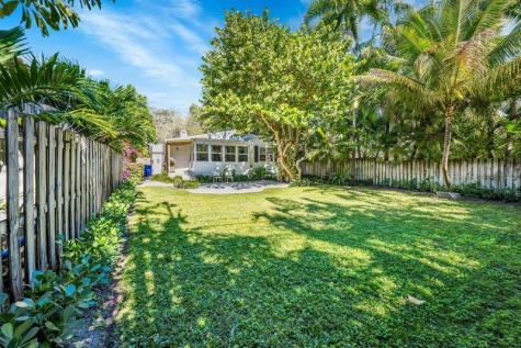1636 NE 4th Court Fort Lauderdale FL 33301