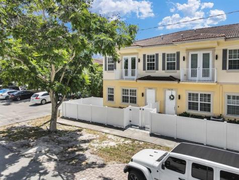 3432 NE 15th Avenue Oakland Park FL 33334