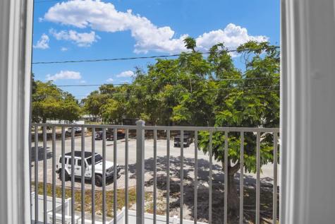 3432 NE 15th Avenue Oakland Park FL 33334