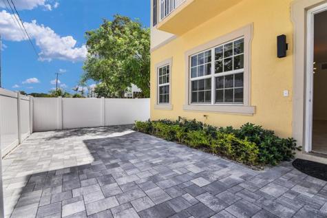 3432 NE 15th Avenue Oakland Park FL 33334