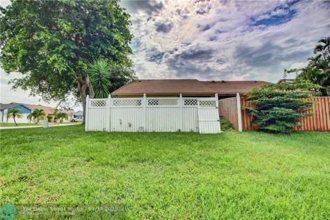 7958 Piper Lane Lake Worth FL 33463