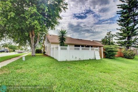 7958 Piper Lane Lake Worth FL 33463