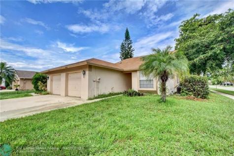 7958 Piper Lane Lake Worth FL 33463