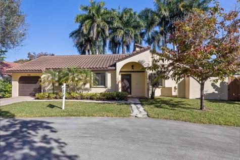 2925 Azalea Drive Cooper City FL 33026