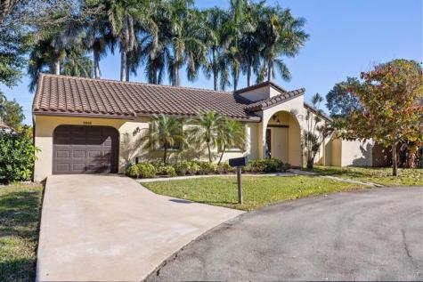 2925 Azalea Drive Cooper City FL 33026
