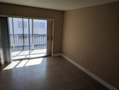 1250 NE 125th Street North Miami FL 33161