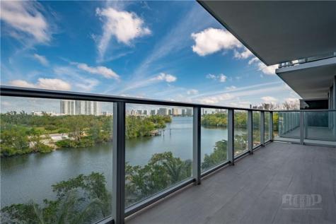 16385 Biscayne Boulevard Aventura FL 33160