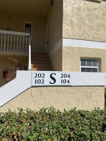 1560 SE Royal Green Circle Port St Lucie FL 34952