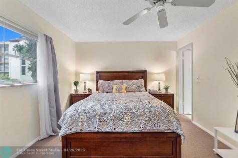 31 Abbey Lane Delray Beach FL 33446