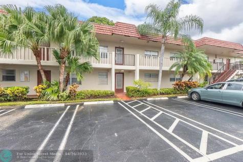 31 Abbey Lane Delray Beach FL 33446