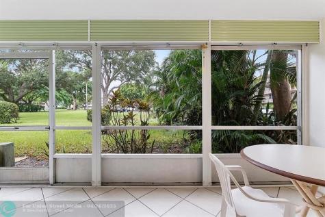31 Abbey Lane Delray Beach FL 33446