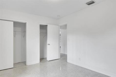 1007 NE 12th Street Fort Lauderdale FL 33304