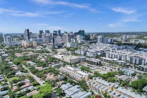 1007 NE 12th Street Fort Lauderdale FL 33304