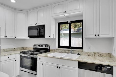 1007 NE 12th Street Fort Lauderdale FL 33304