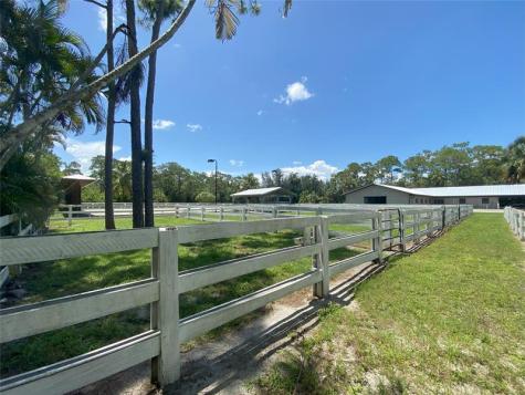 2315 Deer Run Boulevard Loxahatchee FL 33470