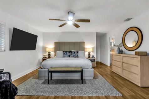 2004 NE 17th Way Fort Lauderdale FL 33305