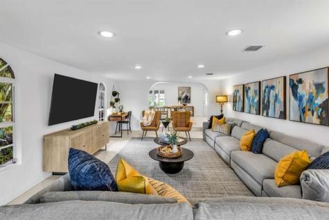2004 NE 17th Way Fort Lauderdale FL 33305