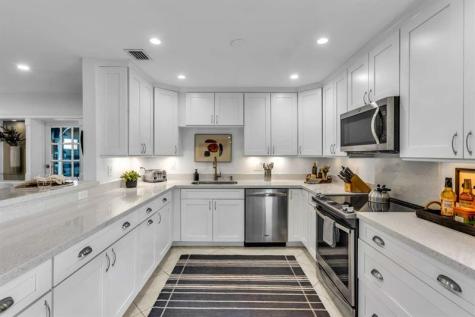 2004 NE 17th Way Fort Lauderdale FL 33305