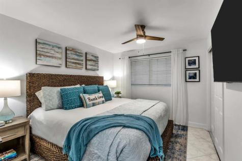 2004 NE 17th Way Fort Lauderdale FL 33305