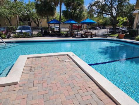 2445 SW 18th Terrace Fort Lauderdale FL 33315