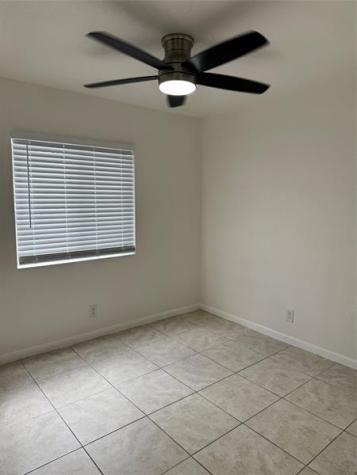 5865 Strawberry Lakes Circle Lake Worth FL 33463