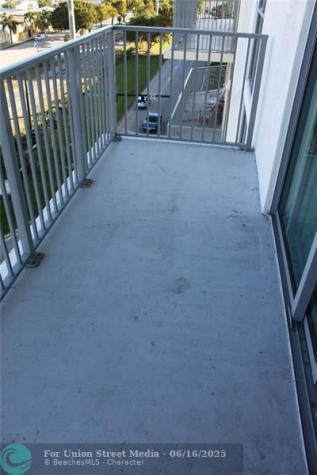 140 S Dixie Hy Hollywood FL 33020