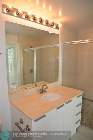140 S Dixie Hy Hollywood FL 33020