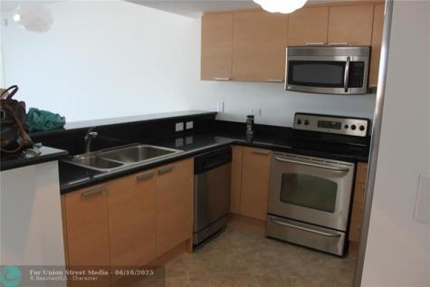 140 S Dixie Hy Hollywood FL 33020