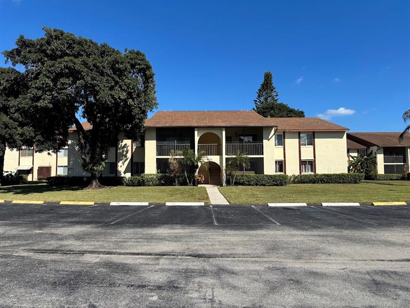 4962 Sable Pine A2 Circle West Palm Beach FL 33417