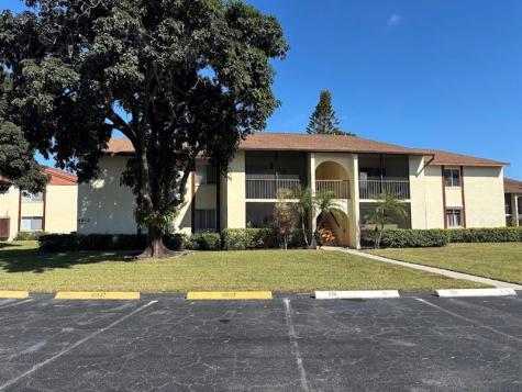 4962 Sable Pine A2 Circle West Palm Beach FL 33417