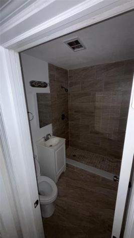 800 Moffett Street Hallandale Beach FL 33009