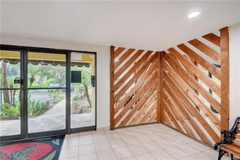 490 NW 20th Street Boca Raton FL 33431