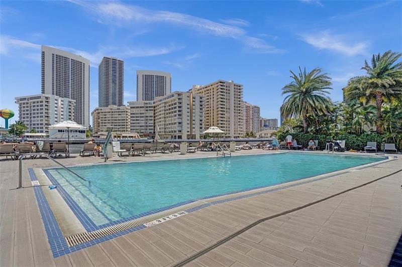 Hallandale Beach FL 33009