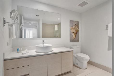 Hallandale Beach FL 33009
