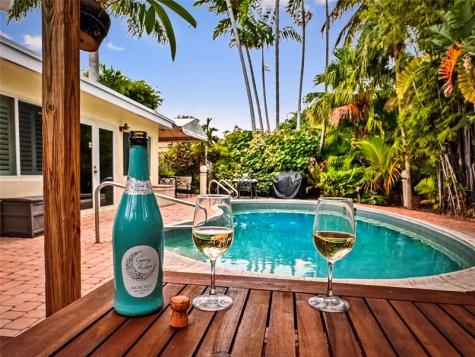 2101 NE 25th Street Wilton Manors FL 33305