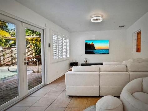 2101 NE 25th Street Wilton Manors FL 33305