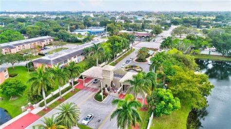 2404 Antigua Circle Coconut Creek FL 33066