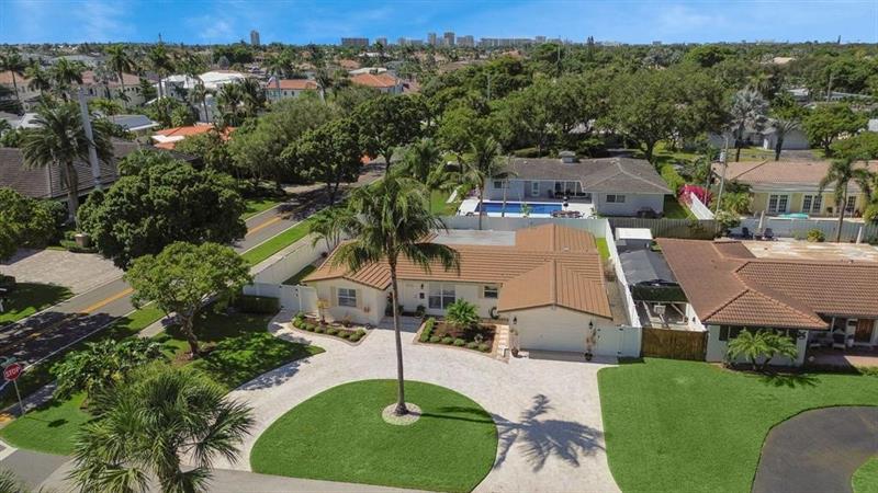2250 NE 35th Street Lighthouse Point FL 33064