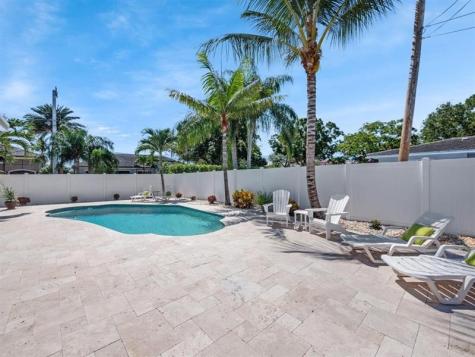 2250 NE 35th Street Lighthouse Point FL 33064
